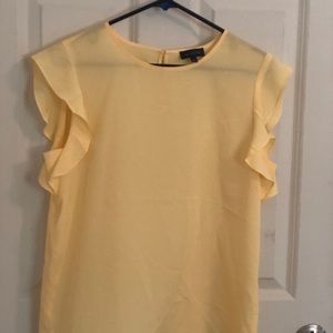 The Limited light yellow top. Size M